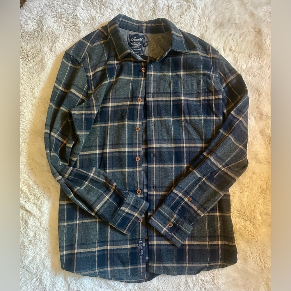 Grayers Blue and Gray Plaid Button Down Shirt Flannel Medium Men’s Barely Worn!